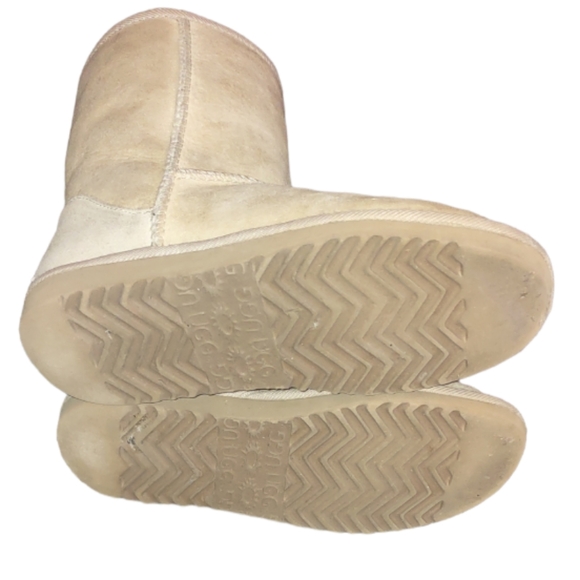 UGGS boot classic short kids sz W4. Logo snow warm lined Leather faux fur - Picture 3 of 9